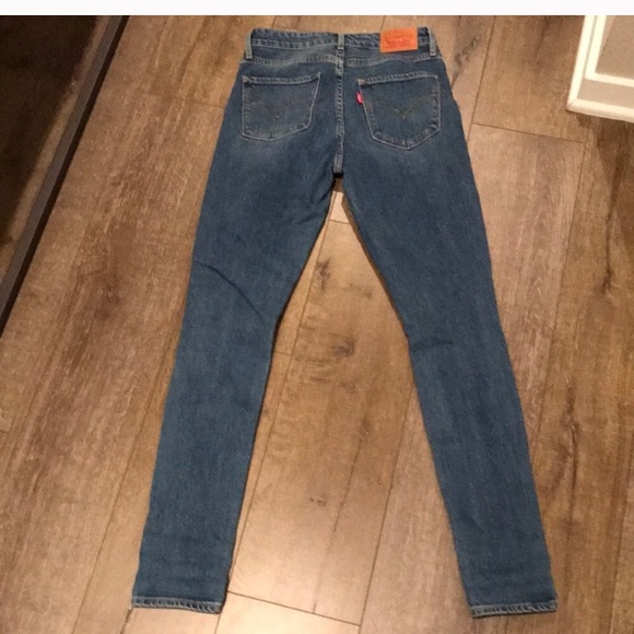 Levi’s 721 High Rise Jeans - Picture 5 of 6